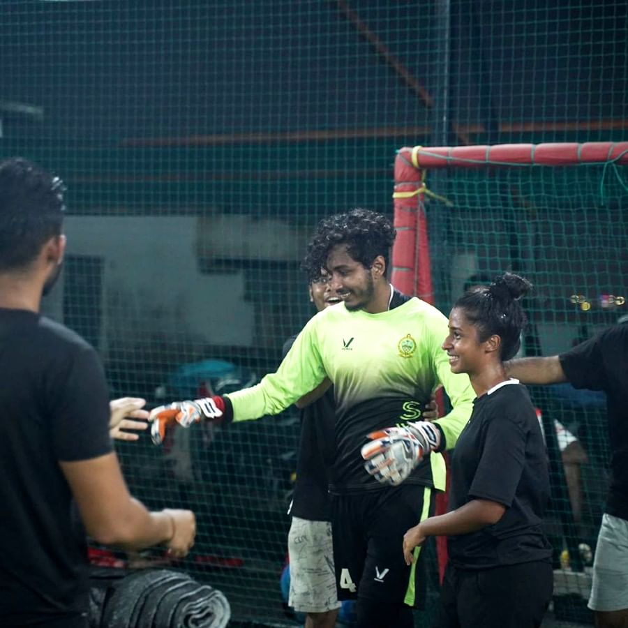 আর্সেনালের বাঙালী ফ্যানদের নিয়ে একসময় তৈরি হওয়া সাপোর্টার্স ক্লাব গত ৮ বছর আয়োজন করছে এই প্রতিযোগিতার। এবারও টুর্নামেন্ট ঘিরে উত্তেজনা ছিল চোখে পড়ার মতো।(ছবি নিজস্ব)