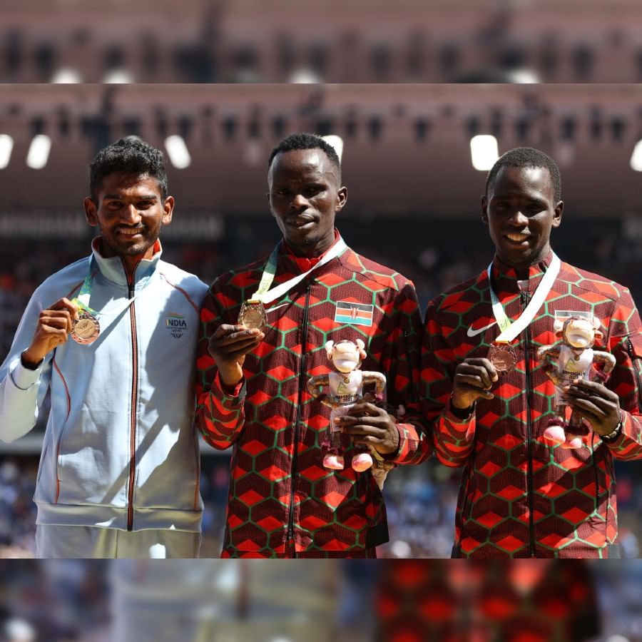 Steeplechase has been dominated by Kenyan athletes since 1998.  Kenyan athletes have finished on the podium each time.  Avinash broke that record for the first time.  Avinash Sable broke the national record (8.11.20) in the ongoing Commonwealth Games in Birmingham.  Avinash broke the national record nine times with this.  (Photo-Twitter)