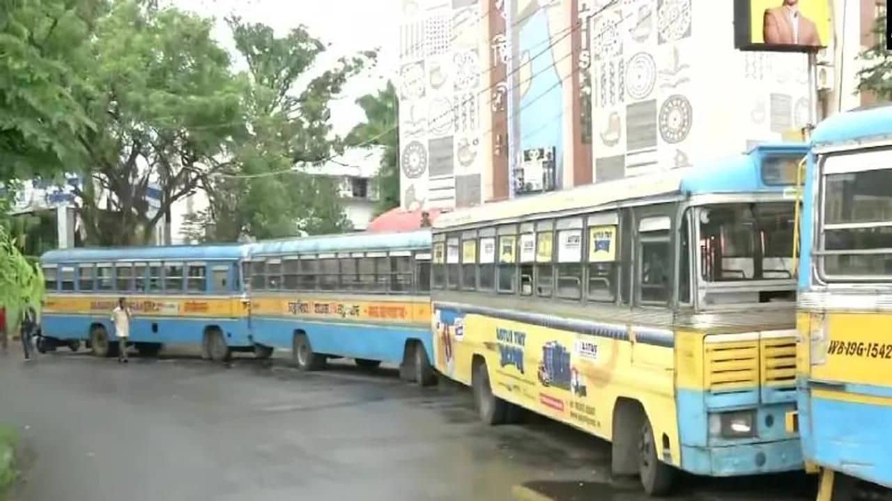 Transport Department: আরও স্মার্ট হচ্ছে পরিবহণ, গাড়ির মালিকানা বদল থেকে নম্বর পরিবর্তন... সব হবে অনলাইনে