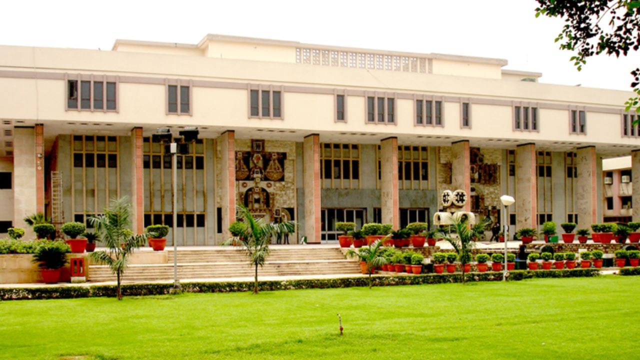 Delhi High Court: বন্ধুর মৃত্যু ঠেকাতে মামলা ঠোকার বিরল নজির ভারতে