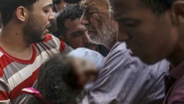 Israel Air Strike on Gaza : গাজ়া হামলায় মৃত ১০, মাথায় গোলাপী বো নিয়েই কবরে একরত্তি, 'কী দোষ ছিল?' প্রশ্ন শোকার্ত দাদুর