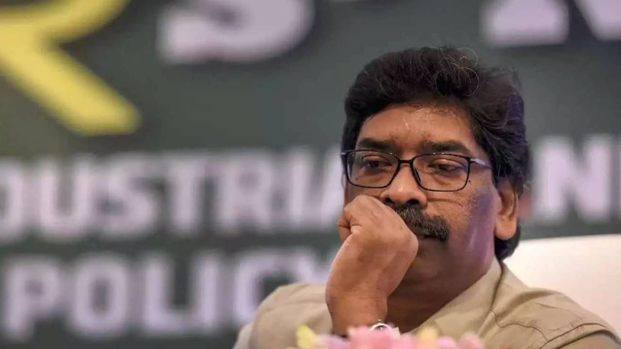 Jharkhand CM Hemant Soren : টলমল মুখ্যমন্ত্রীর গদি! বিধায়কদের নিরাপদ জায়গায় সরিয়ে আনার পরিকল্পনা হেমন্তের?