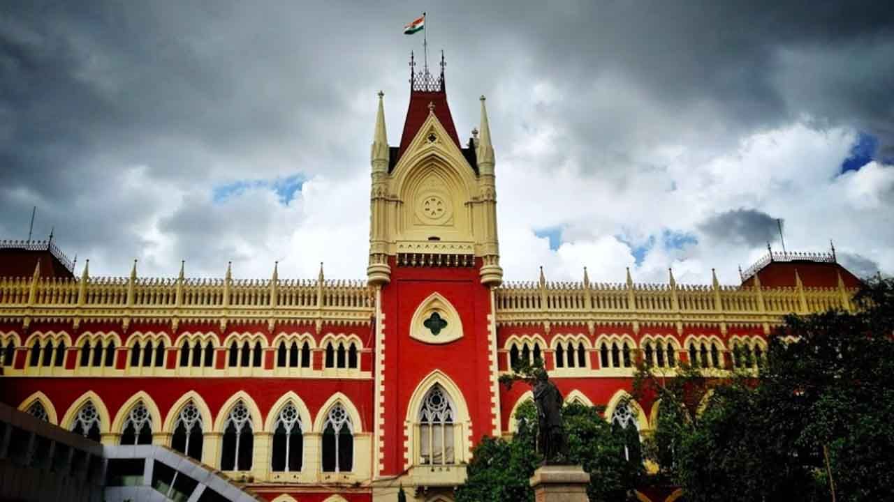 Calcutta High Court: গণধর্ষণের অভিযোগ জানানোর পরও ব্যবস্থা নয় কেন? ডিজি-কে কড়া নির্দেশ আদালতের