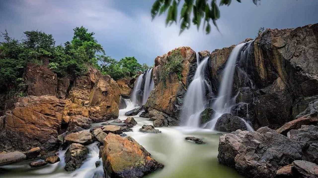 Keonjhar: ছুটির দিনে ঘুরে আসুন কেওনঝড়; বর্ষায় মন কেড়ে নেবে সবুজে...