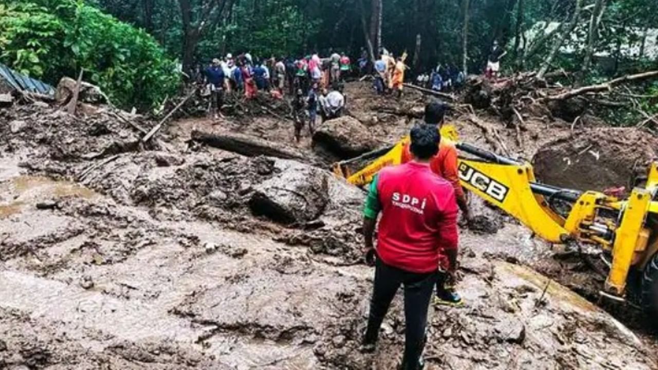 Landslide in Kerala : 'সকালে দেখি বাড়ির কোনও চিহ্ন নেই,' কেরলে ভূমিধসে মৃত একই পরিবারের ৫ জন