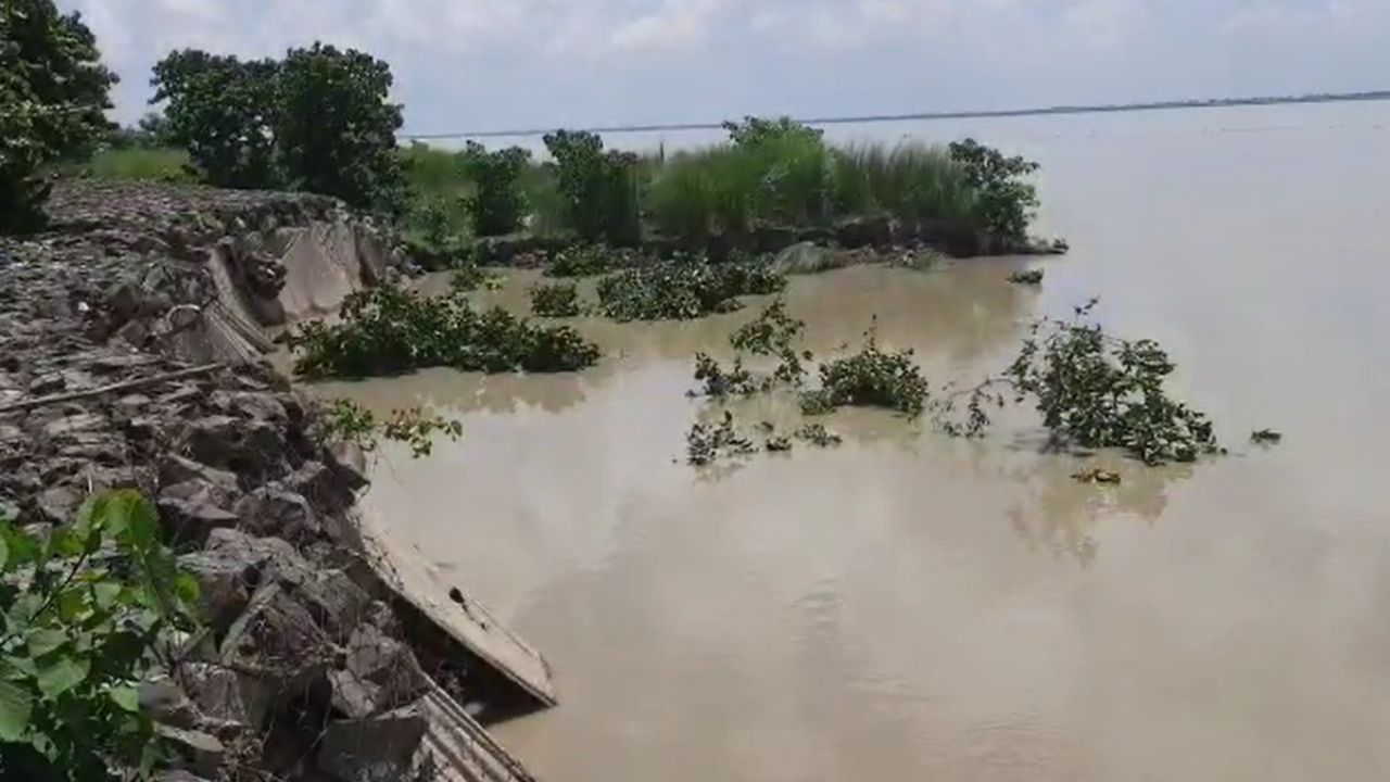 River Erosion in Malda: গঙ্গায় ভাঙন রুখতে কত অঙ্ক বরাদ্দ? সেচ প্রতিমন্ত্রী এবং বিধায়কের মুখে মিলছে না টাকার হিসেব