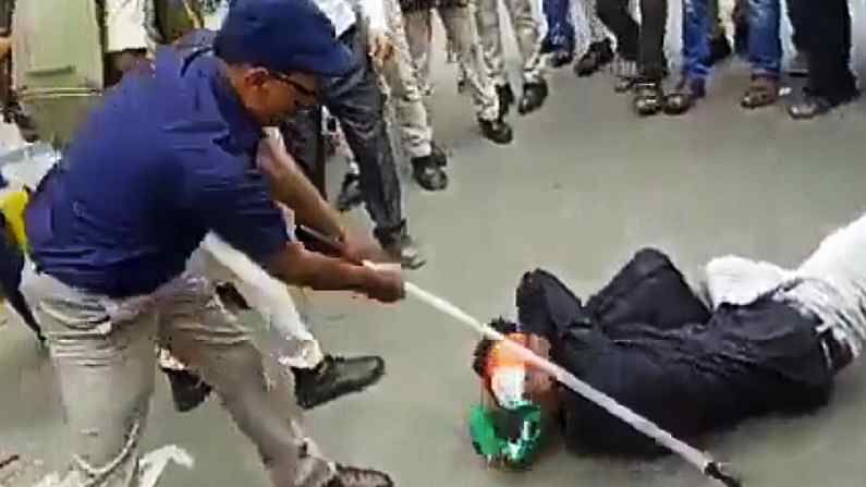Bihar: জাতীয় পতাকাধারী চাকরি প্রার্থীকে বেধড়ক মার, 'নীতীশ সরকার কি অন্ধ?', প্রশ্ন বিজেপির