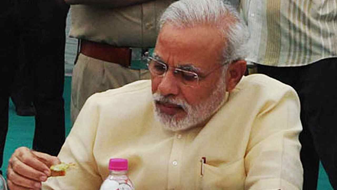 PM Modi: খাবারের খরচ নিজেই দেন প্রধানমন্ত্রী, সরকারি কোষাগার থেকে খরচ হয় না একটা টাকাও