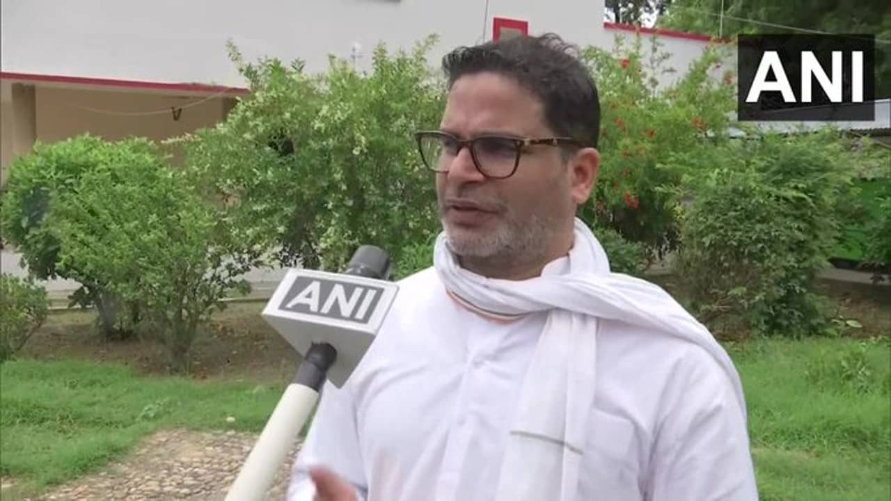 Bihar Political Crisis : বিরোধী রাজনীতিতে মমতার চ্যালেঞ্জার হয়ে উঠতে পারেন নীতীশ? কী বললেন ভোটকুশলী পিকে