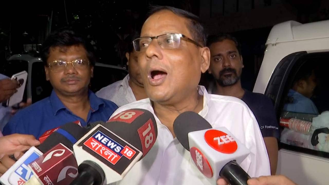 KMC: সন্ধ্যায় রামপেয়ারির বাড়িতে মমতা, রাস্তা নিয়ে কড়া নির্দেশ ডিজিকে, রাতেই পরিদর্শনে মেয়র পারিষদ