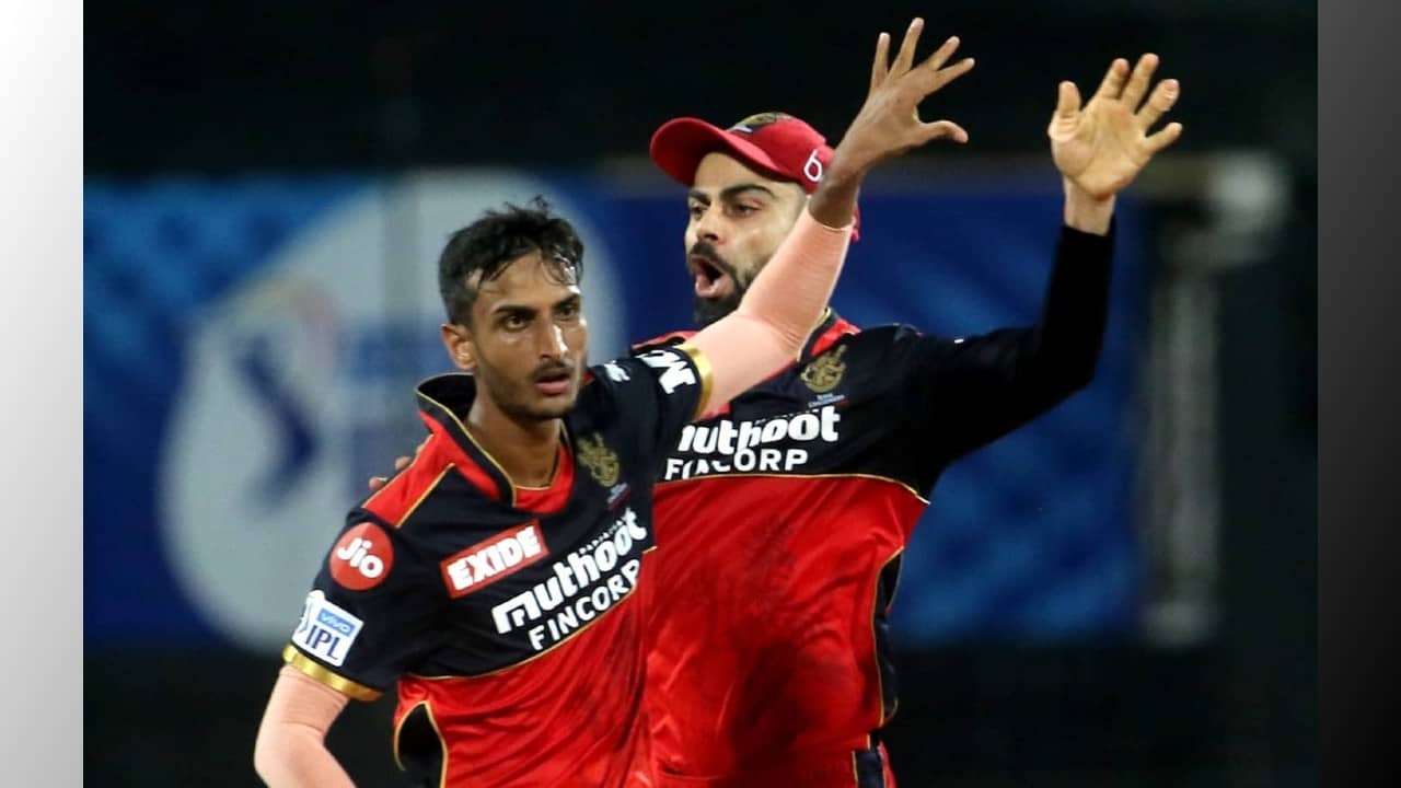 Shahbaz Ahmed: আন্তর্জাতিক ক্রিকেটের আবহ নিয়েছেন আরসিবি ড্রেসিংরুমেই