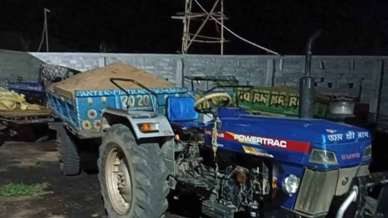 Sand Smuggling: ভোররাতে গোপন অভিযান, কেষ্ট-গড়ে বালি ভর্তি ট্রাক্টর হাতেনাতে ধরল পুলিশ