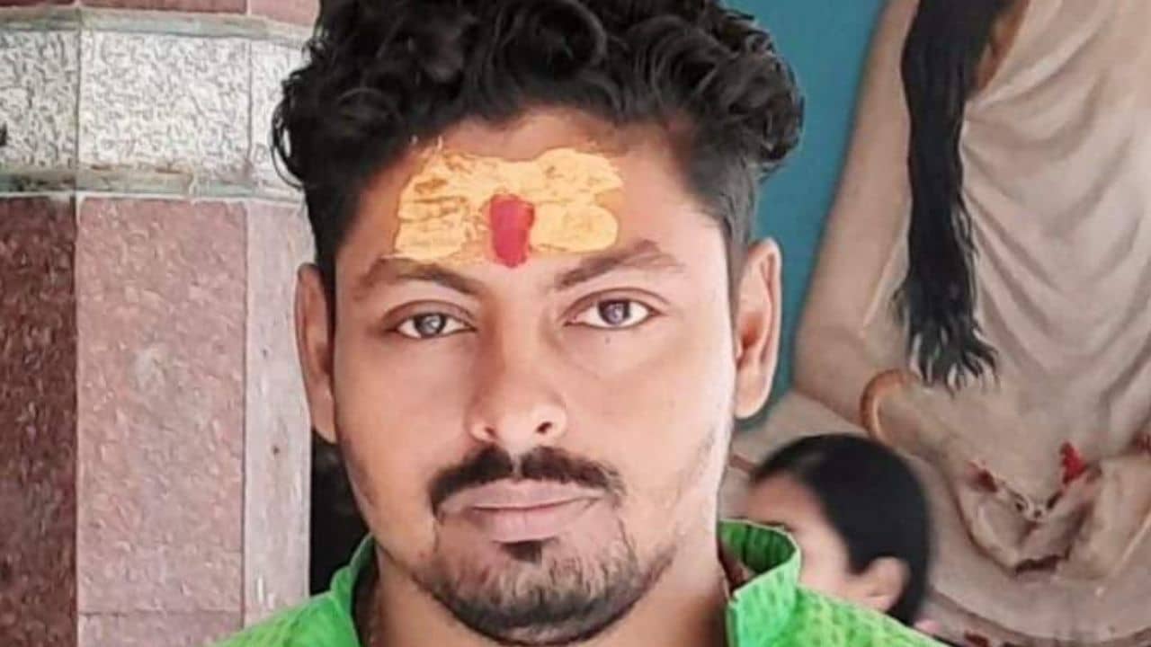 Bolpur news: হাইকোর্টের নির্দেশের পর গাড়ি নিয়ে বেরোলেন কেষ্ট-কন্যা, থানায় গেলেন ভাইপো