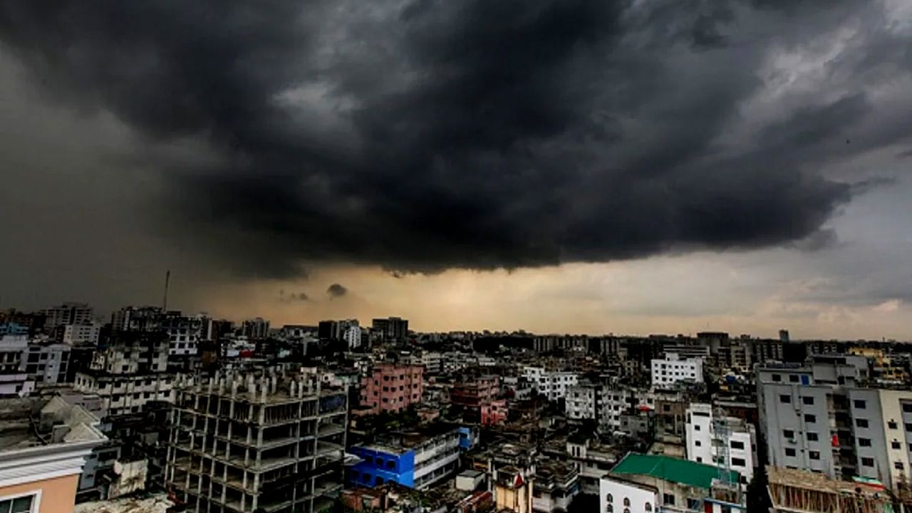 Weather Update: বঙ্গোপসাগরে নিম্নচাপের পূর্বাভাস, আদৌও কী বৃষ্টির পরিমাণ বাড়বে দক্ষিণবঙ্গে?