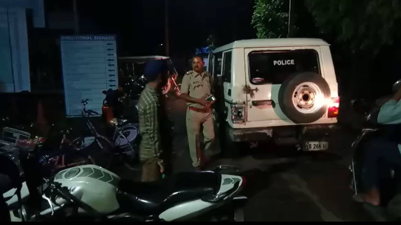 Jagatdal: উত্তপ্ত জগদ্দল! ভর সন্ধ্যায় তৃণমূল কর্মীকে লক্ষ্য করে গুলি দুষ্কৃতীদের