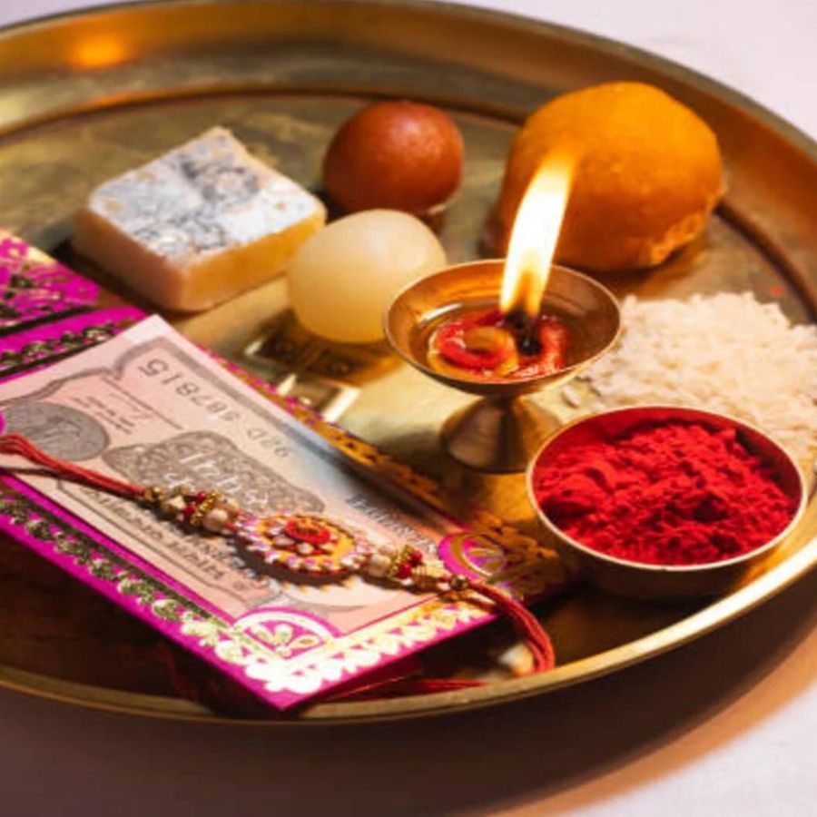 Lamp: A lamp must not be lit in the thali of Rakhir Puja.  It is believed that Agnidev resides in the lamp.  Agni is also supported as a sign of auspiciousness as a common votary witness and Agni as Shakti and Prana.  Illuminated negative energy is removed. 
