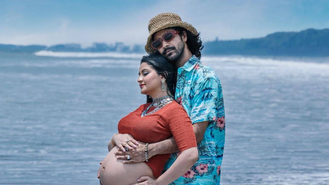 Pori Moni: প্রথম বার সন্তানের মুখ দেখালেন পরীমনি, কী নাম রেখেছেন জানালেন তাও