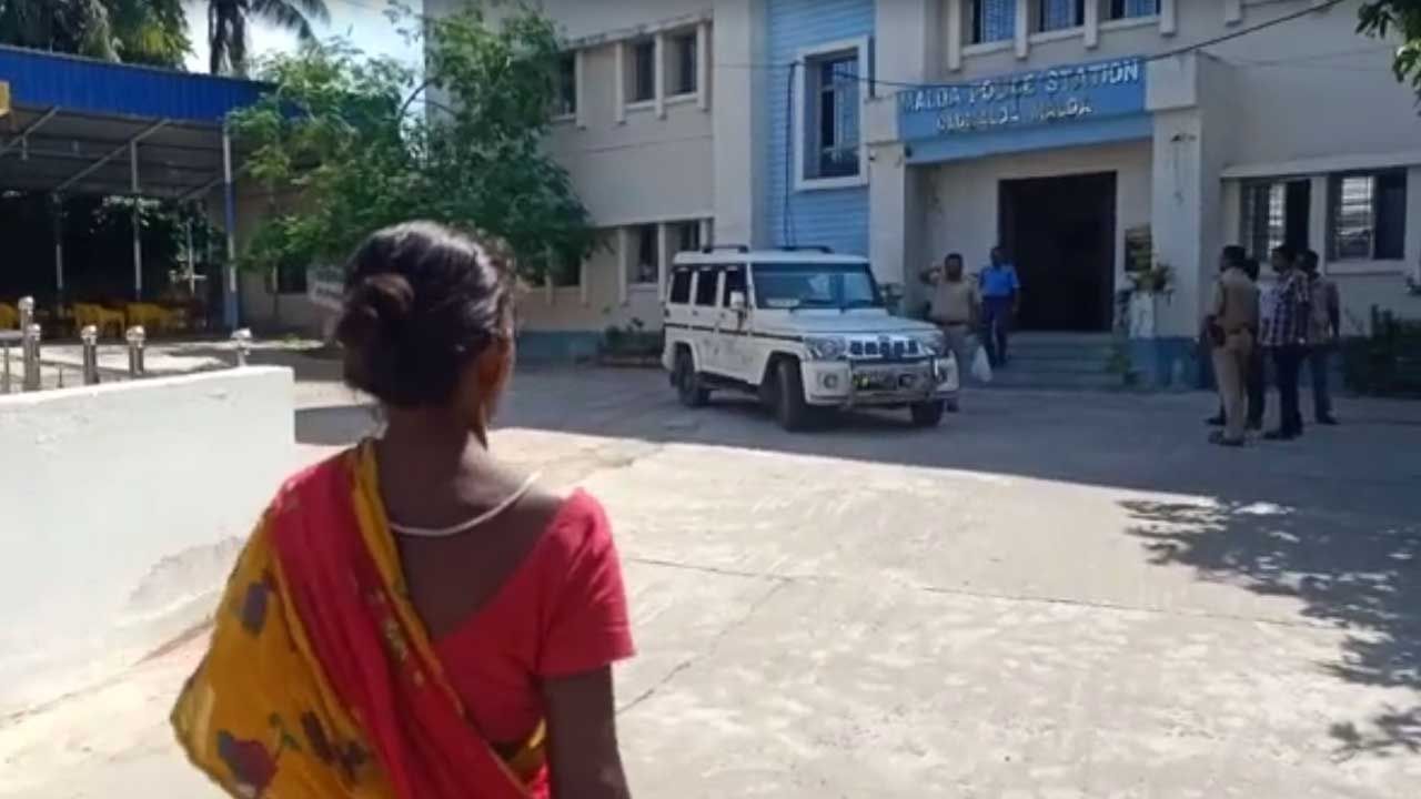 Woman Harassment: 'আমার মা'কে খেয়েছিস', ডাইনি অপবাদে ঘর বন্ধ করে মারধরের অভিযোগ