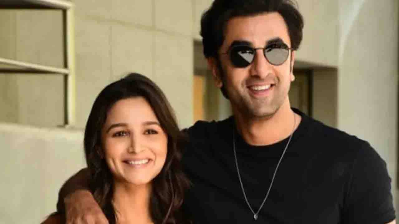 Brahmastra: হিন্দি ছবিতে নয়া রেকর্ড গড়ল ব্রহ্মাস্ত্র, কেরালায় ঠিক কী এমন ঘটল