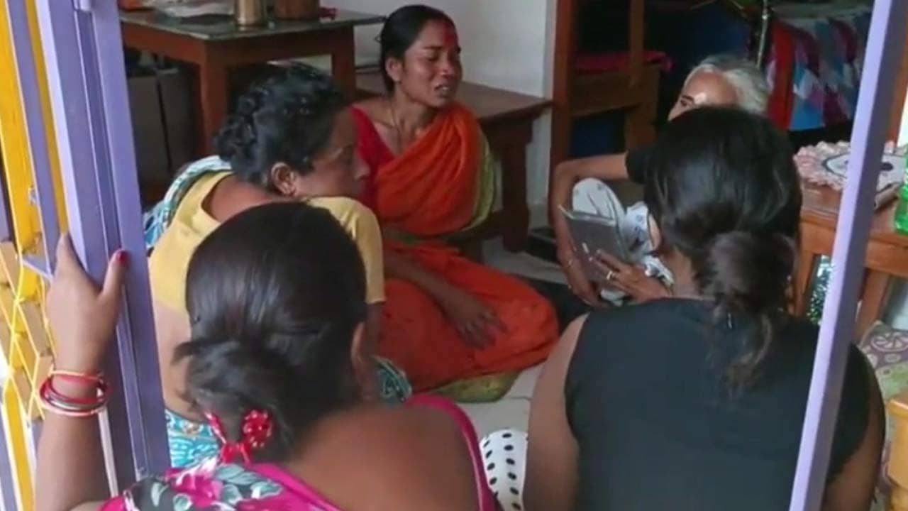 Alipurduar: স্বাধীনতা দিবসে বক্তব্য রাখছিলেন শিক্ষক, হঠাৎই শরীরটা কেমন করে উঠল... এখনও বিশ্বাস হচ্ছে না পরিবারের