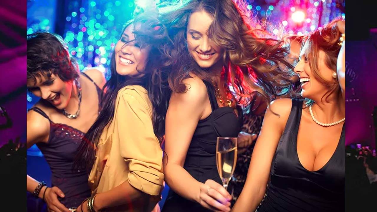 Night Club: নাইট ক্লাবে অচেনা কারও দিকে তাকাতে গেলে লাগবে অনুমতি, নতুন নিয়ম না মানলেই ঘাড় ধাক্কা...