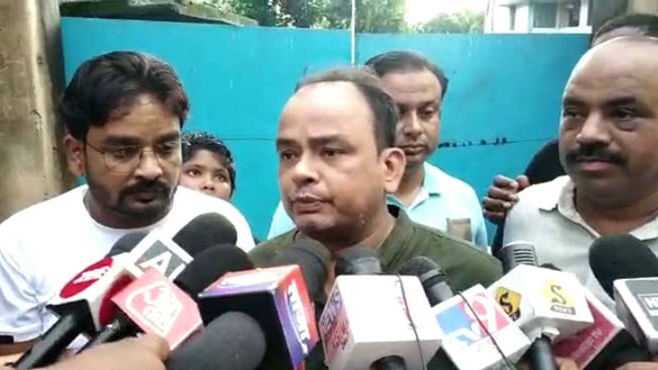 Jharkhand MLA: রাজনৈতিক ষড়যন্ত্র করা হয়েছে, জেল থেকে বেরিয়ে মমতা সরকারের বিরুদ্ধে অভিযোগ ঝাড়খণ্ডের কং বিধায়কের