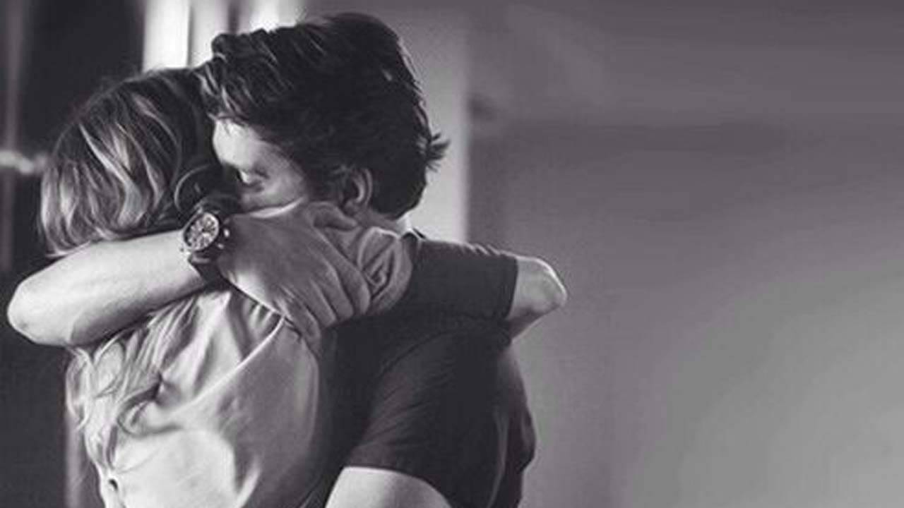 Bizarre: মহিলা সহকর্মীকে জড়িয়ে ধরায় ভাঙল হাড়! গুণতে হল লক্ষাধিক টাকার মাসুল