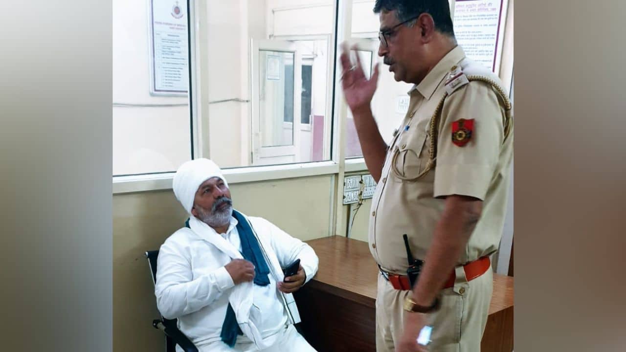 Farmers Protest: একাধিক দাবি নিয়ে ফের বিক্ষোভের ডাক সংযুক্ত কিসান মোর্চার, মহাপঞ্চায়েতের আগেই আটক টিকাইত