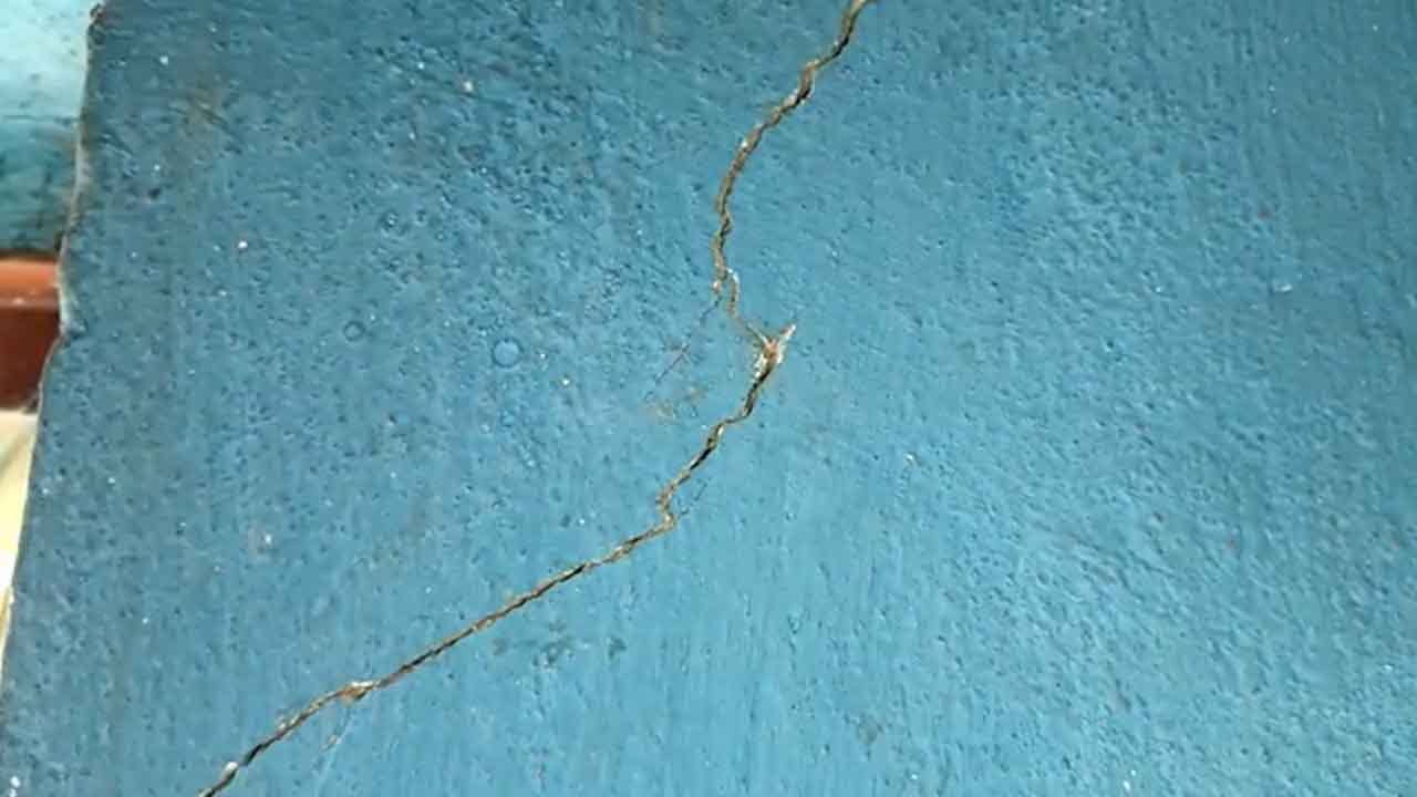 Durgapur House Crack: কয়লা উত্তোলনের সময়ে বিস্ফোরণ, দুর্গাপুরের একাধিক বাড়িতে ফাটল