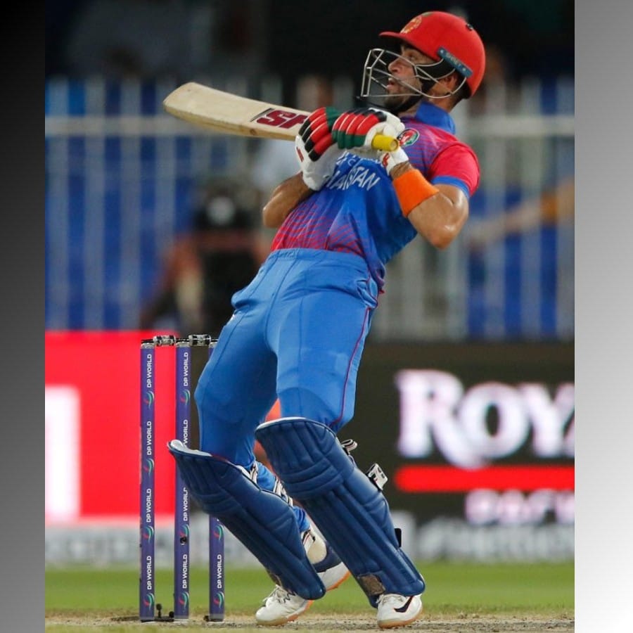 ইব্রাহিম জাদরান (Ibrahim Zadran)। এ বারের এশিয়া কাপে বেশ কয়েকটি ভালো ইনিংস খেলেছেন। তবে ভারতের বিরুদ্ধে শেষ ম্যাচে ভুবির বোলিংয়ে বিপর্যয় সামলে অপরাজিত ৬৪ রানের ইনিংস ইব্রাহিম জাদরানের। তাঁর কেরিয়ারের স্মরণীয় হয়েই থাকবে। (ছবি : টুইটার)