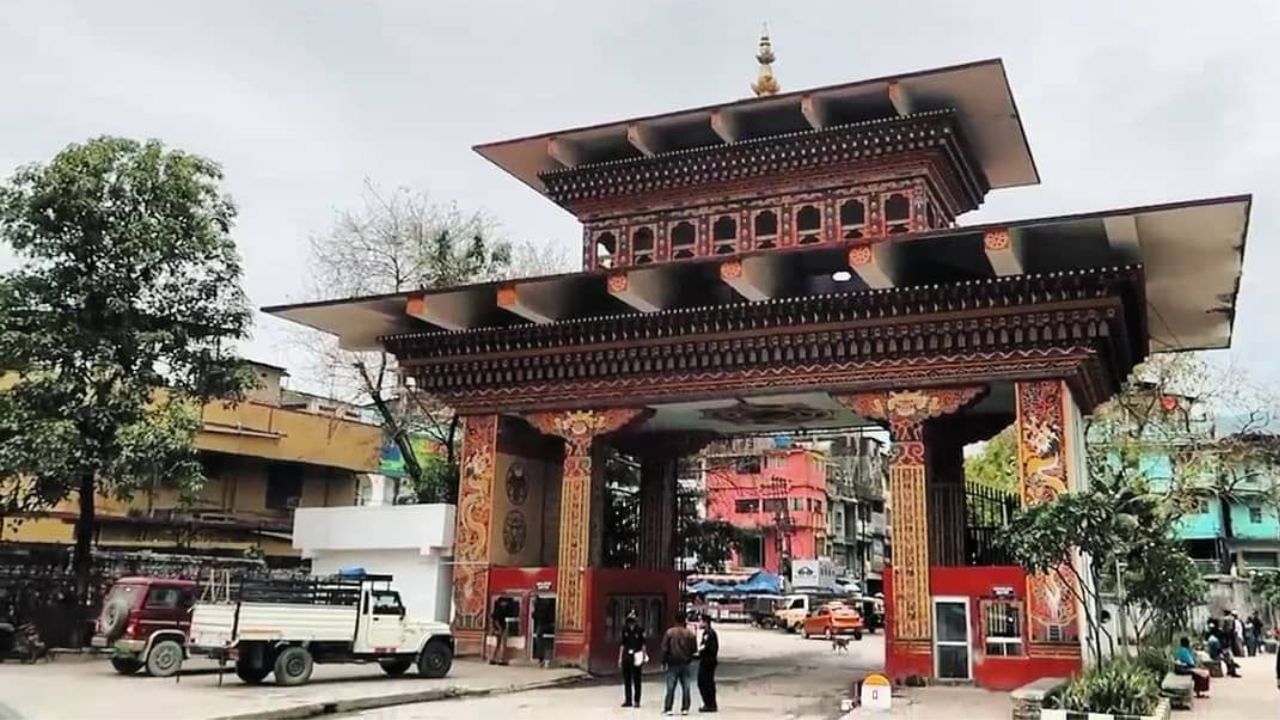India-Bhutan Border: দুর্গাপুজোর আগেই পর্যটকদের জন্য সুখবর! আড়াই বছর পর খুলছে ভারত-ভূটান সীমান্ত