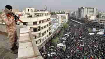 Iran Hijab Protest : মাহসার মৃত্যুর প্রতিবাদে উত্তাল ইরান, নিরাপত্তারক্ষীর গুলিতে প্রাণ গেল ৫ বিক্ষোভকারীর