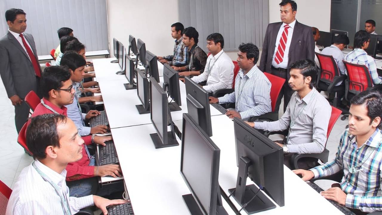 Kanyasree Prakalpa: রাজ্যে কন্যাশ্রী প্রকল্পে কর্মী নিয়োগ, মাস গেলে মিলবে কয়েক হাজার টাকা