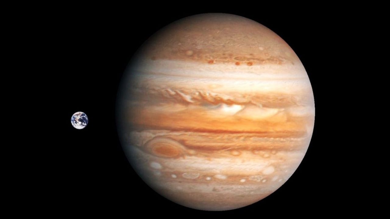 Earth And Jupiter: ৬০ বছর পর পৃথিবীর সবচেয়ে কাছে আসছে বৃহস্পতি, শুভ না অশুভের সংকেত?