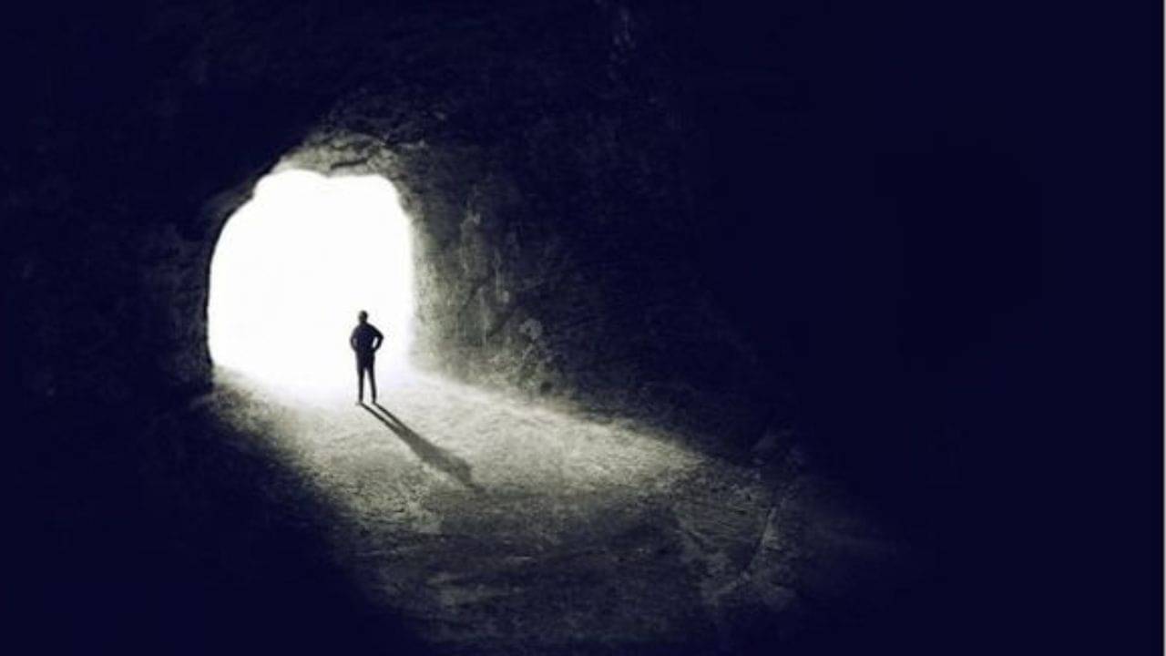 Life After Death: মৃত্যুর পর আত্মার যাত্রা কেমন? শেষ যাত্রায় একসঙ্গে থাকে এই ৫ জন মাত্র