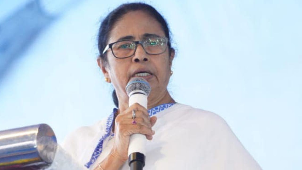 Mamata Banerjee: 'মামলা লড়তে-লড়তে সব টাকা শেষ হয়ে যাচ্ছে', নিয়োগ স্থগিতাদেশ নিয়ে মুখ্যমন্ত্রীর ‘আক্ষেপ’