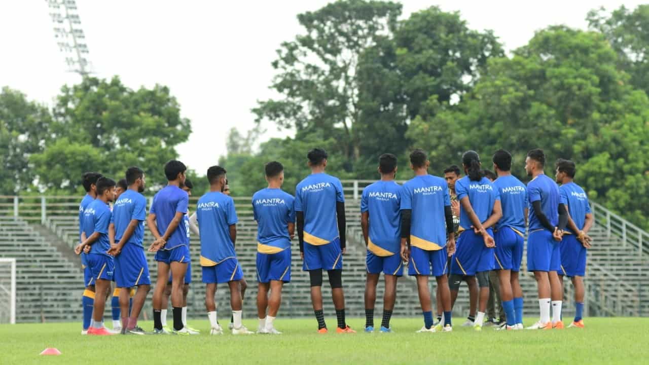 CFL 2022: ছাড়পত্র আসেনি অনেকের, মাঠে নামার আগে চিন্তায় ইস্টবেঙ্গল কোচ