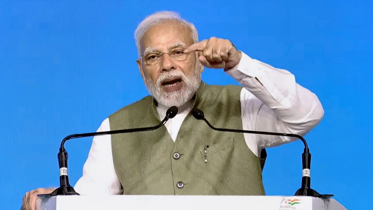 PM Modi: নিরাপত্তা এজেন্সির দেওয়া সব তথ্য আরও খুঁটিয়ে দেখতে হবে, মন্ত্রকগুলিকে বার্তা নমোর