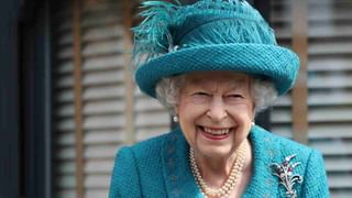 Queen Elizabeth II dies: ৭৩ বছর বয়সে ব্রিটেনের রাজসিংহাসনে চার্লস