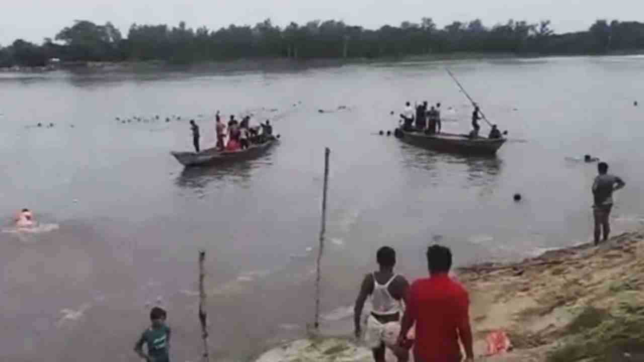 Bangladesh: মহালয়ায় স্বজনহারার আর্তনাদ! মাঝ নদীতে ডুবল নৌকো, অন্তত ২৪ জনের সলিলসমাধি