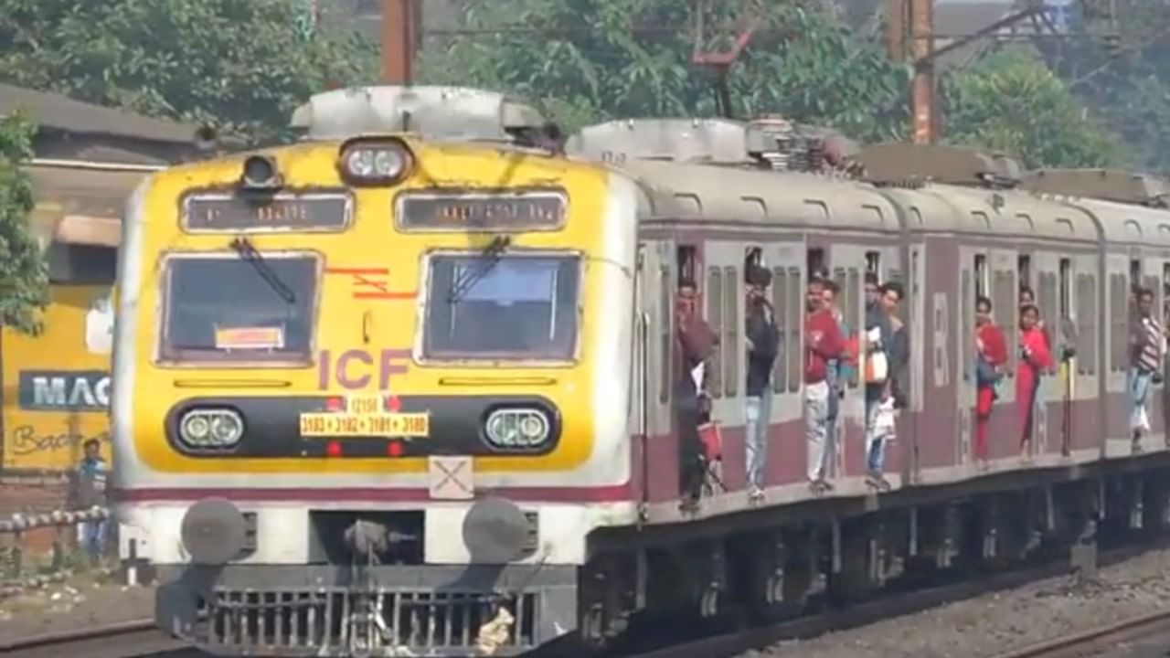 Railway Jobs In West Bengal : মাধ্যমিকে ৫০ শতাংশ নম্বর রয়েছে? তাহলে রেলের এই চাকরিতে করতে পারবেন আবেদন