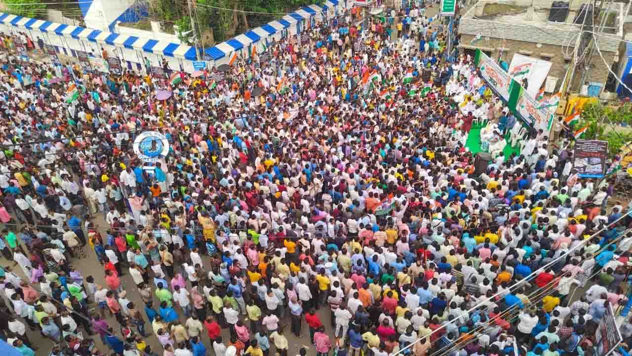 Burdwan: '৫ মিনিটের মধ্যে বর্ধমানের সব CPIM পার্টি অফিস গুঁড়িয়ে দিতে পারি', হুঁশিয়ারি TMC বিধায়কের