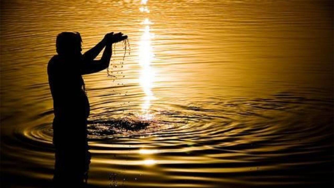 এক দিনে দুবার তর্পণ তৃণমূল নেতার, কারণ কী?