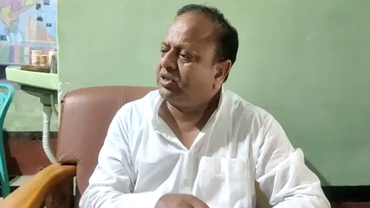 Madrasa: মাদ্রাসাতেও দ্রুত শিক্ষক নিয়োগ? চাকরিপ্রার্থীদের সঙ্গে ফোনে কথা মন্ত্রীর