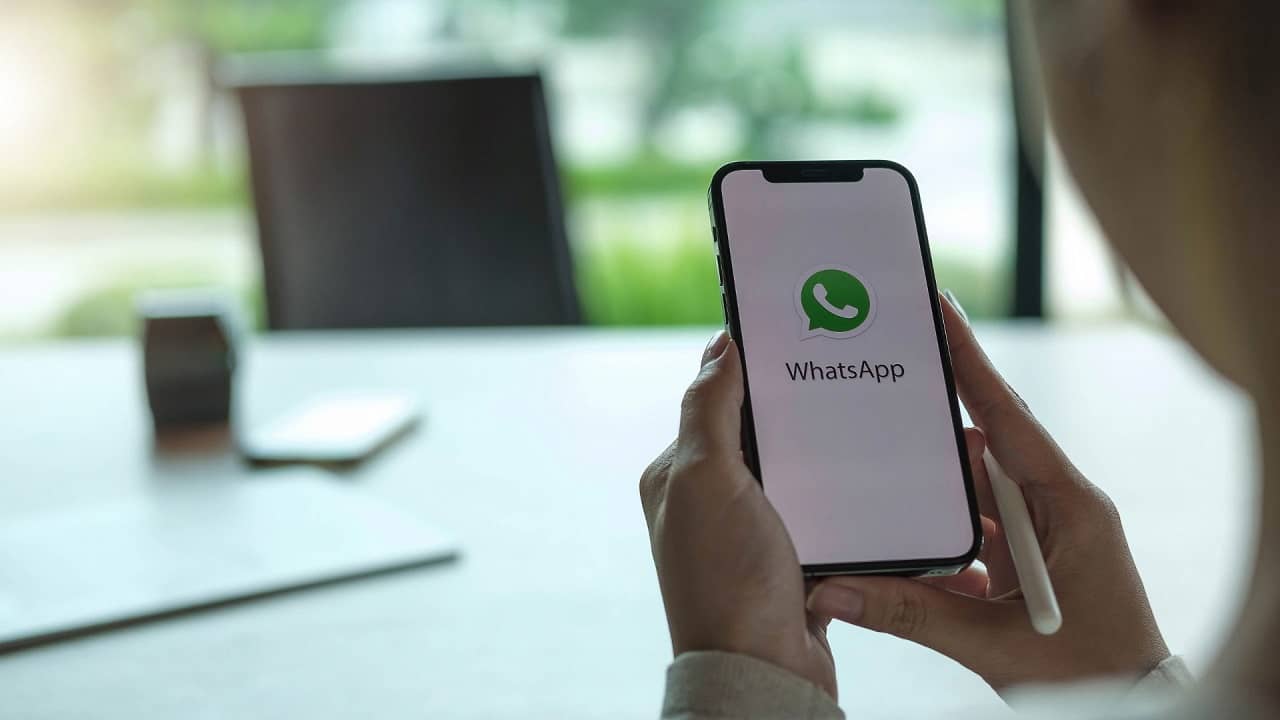 WhatsApp-এ আপনি এবার নিজেকে মেসেজ পাঠাতে পারবেন, আলাদা নয়, আপনার ওই একই নম্বরে