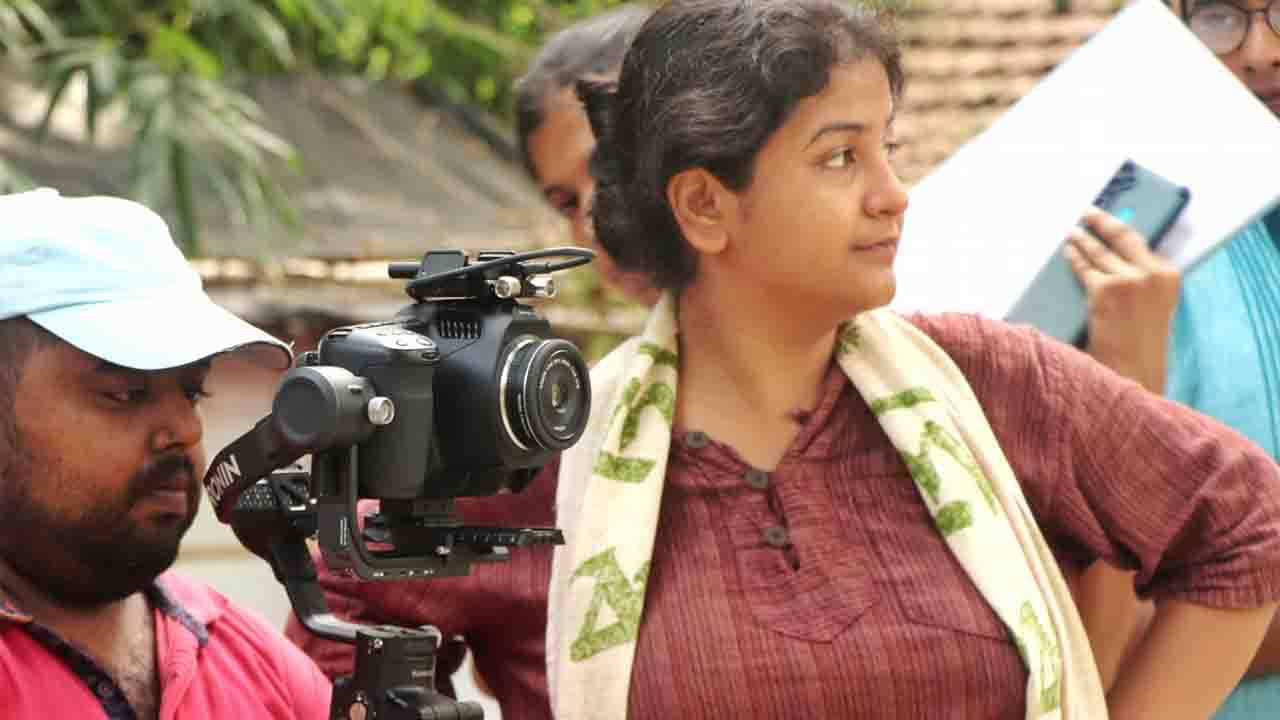 Abantika Biswas: পরিচালনায় মন দিয়েছি বলে অভিনয় থেকে মুখ ফেরাইনি, অকপট বললেন রসগোল্লাখ্যাত অভিনেত্রী অবন্তিকা