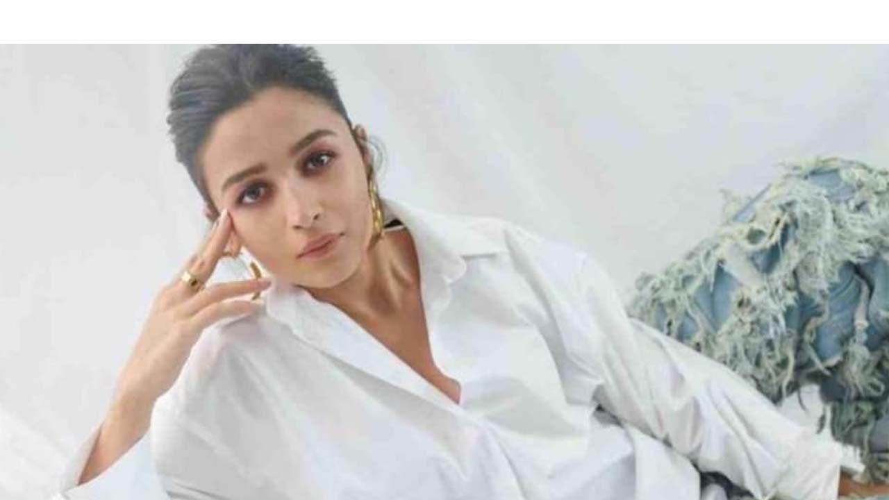 Alia Bhatt-Mumbai police: মুম্বই পুলিশের কোন কাজকে আলিয়া ভাট এপিক বললেন দেখুন