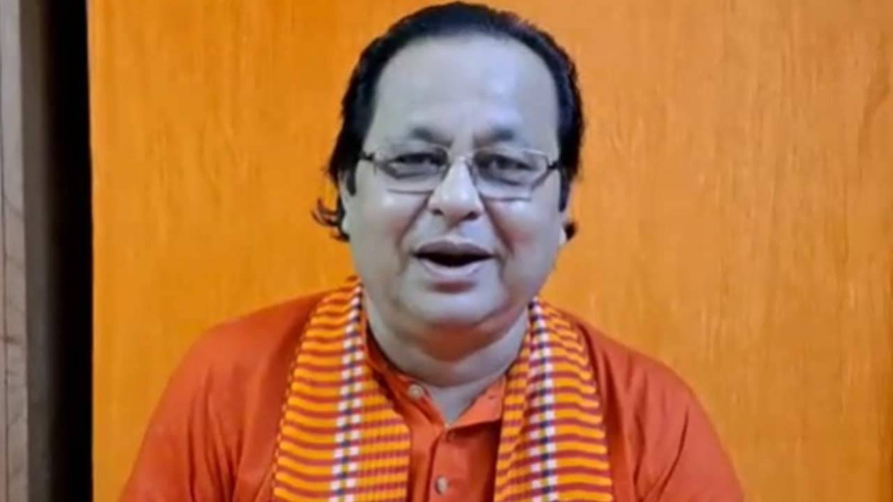 Asim Sarkar: ভোট লুঠের দাওয়াই লঙ্কার গুঁড়ো বাতলে শিরোনামে কবিয়াল বিধায়ক অসীম