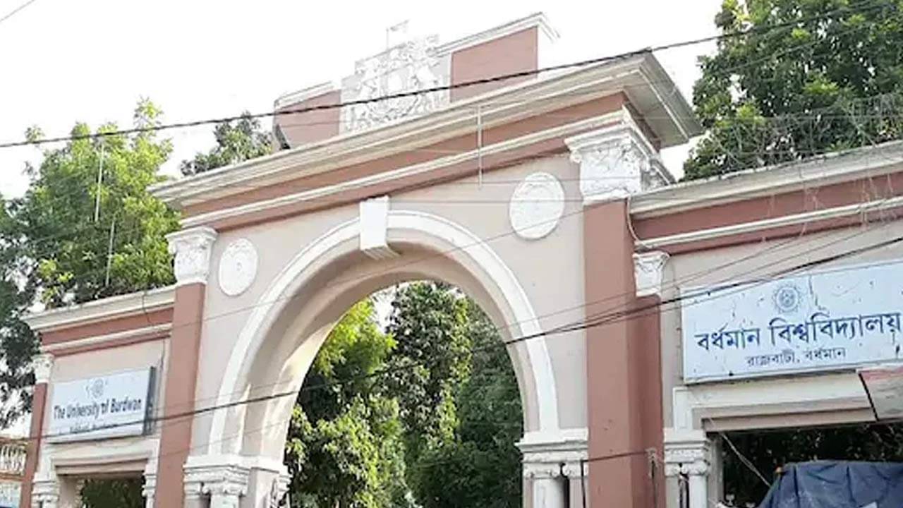 Burdwan University: অনুমতি ছাড়া মুখ খোলা যাবে না, বর্ধমান বিশ্ববিদ্যালয়ের বিজ্ঞপ্তি ঘিরে শোরগোল