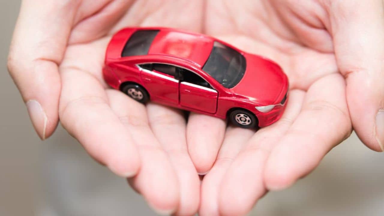 Astro Trips: দুর্ঘটনা, দ্রুত খারাপ হয়ে যাওয়া এড়াবেন কীভাবে? গাড়ি কেনার আগে সৌভাগ্য ফেরানোর টিপসগুলি জেনে নিন